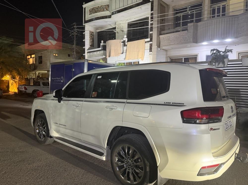 تويوتا لاندكروزر